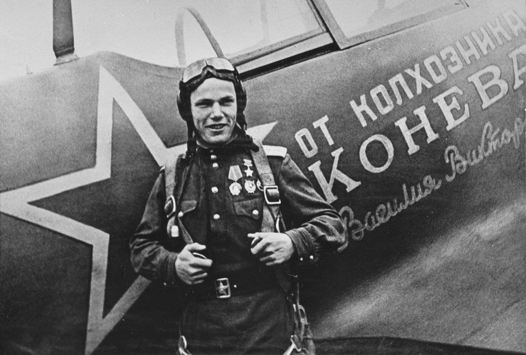 Летим, ковыляя во мгле: 5 великих советских летчиков - Изображение 1 Летим, ковыляя во мгле: 5 великих советских летчиков - Изображение 1