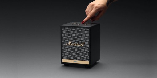 Смарт-колонка Marshall Uxbridge Voice Speaker стилизована под гитарный усилитель
